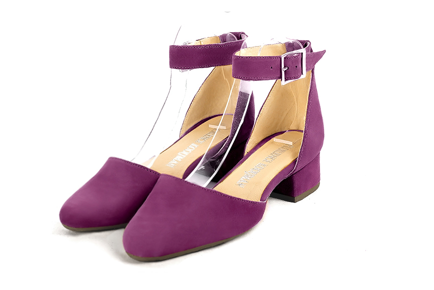 Women's mulberry purple open side dress shoes, with a strap around the ankle. Round toe. Low block heels - Front view